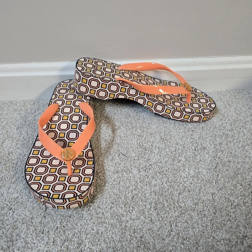 Tory Burch Cutout Curved Wedge Flip‎ Flops Fresh Melon Ballet Pink Octagon Used